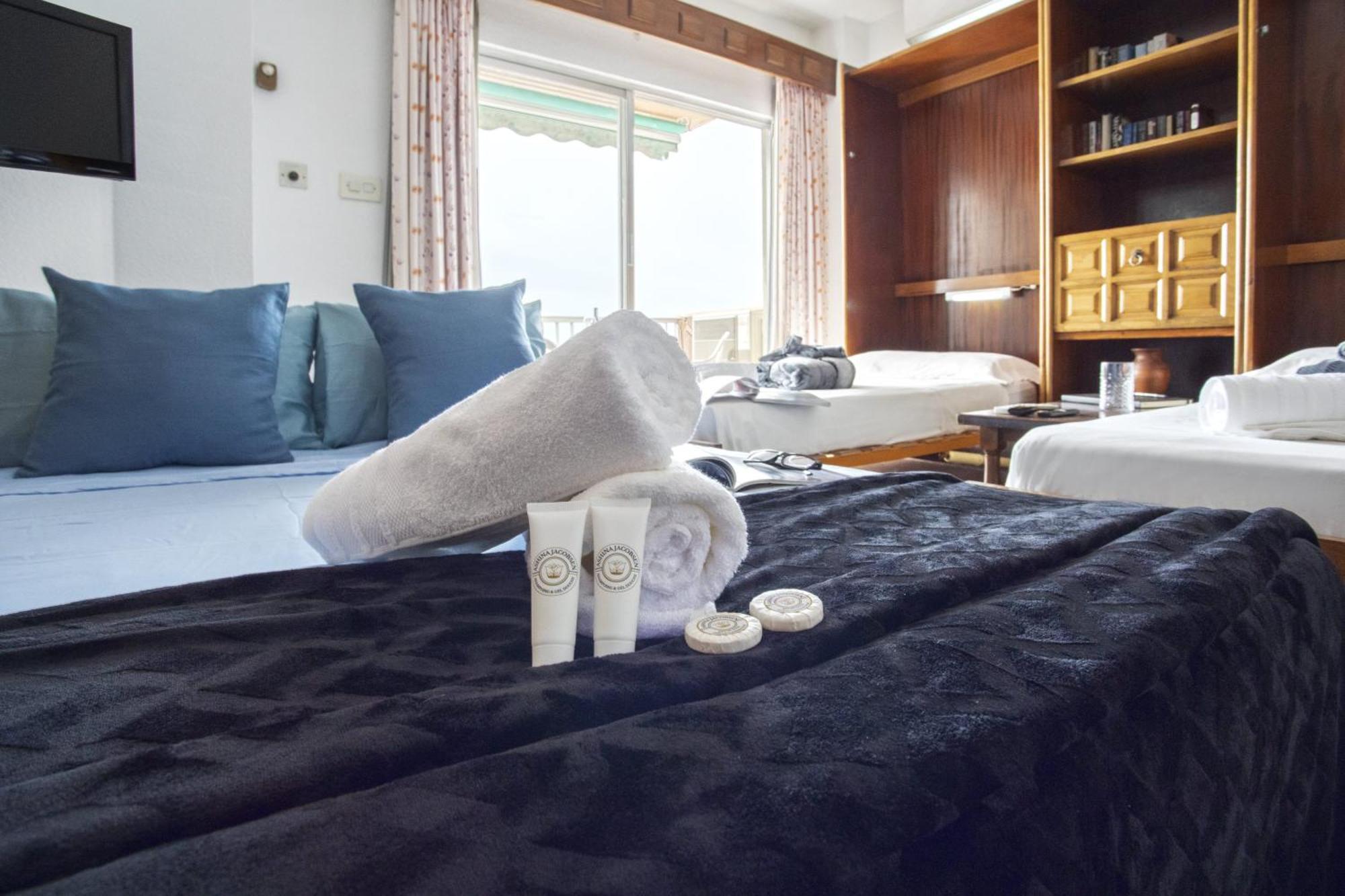 1004 - Beachfront On El Paseo, 4 Pers - Air Conditionning - Wi-fi - Smart Tv Almunecar