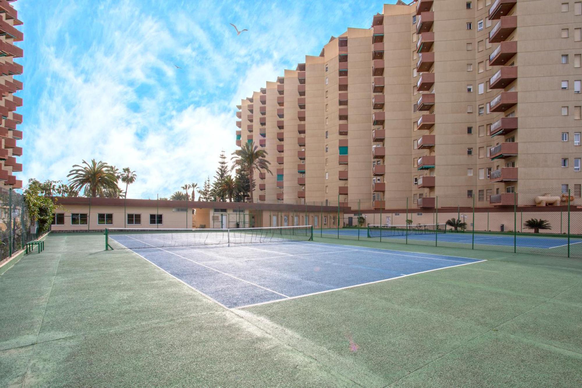 1004 - Beachfront On El Paseo, 4 Pers - Air Conditionning - Wi-fi - Smart Tv * Almuñécar